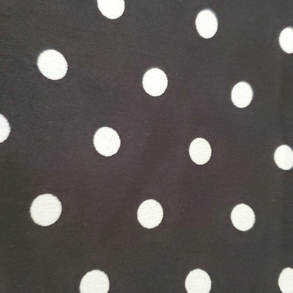 Cute top - Picture 3 of 3